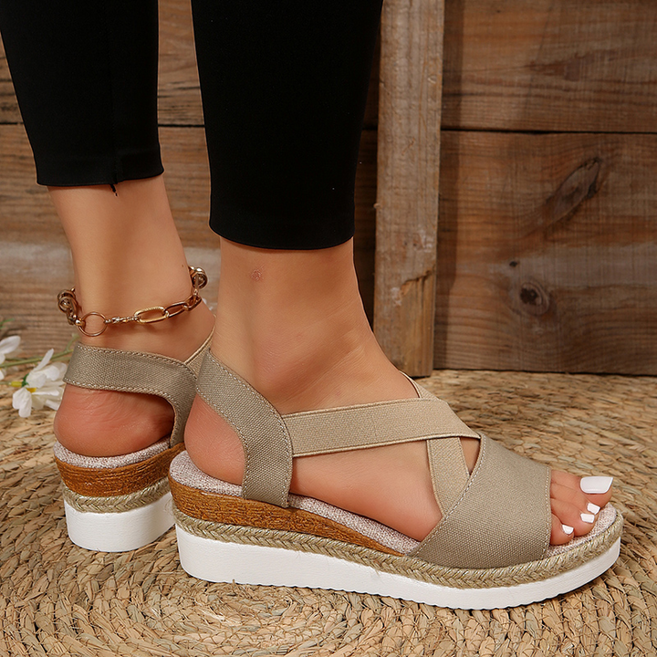 Layla – Sandales au Charme Naturel