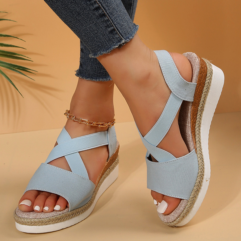 Layla – Sandales au Charme Naturel