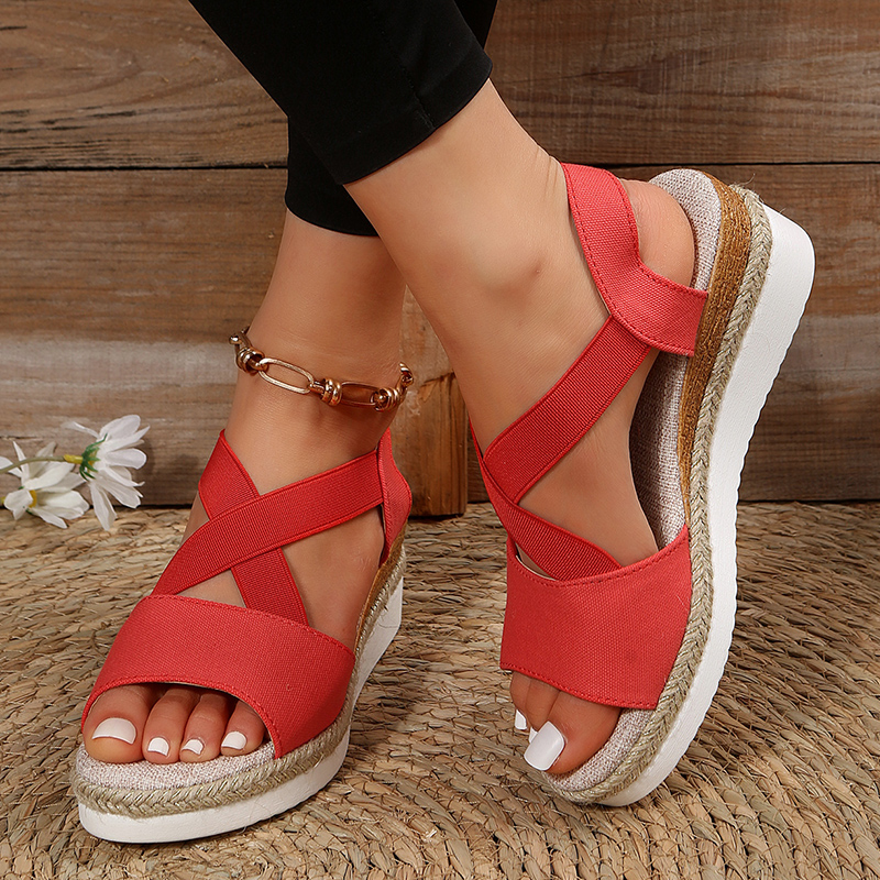 Layla – Sandales au Charme Naturel