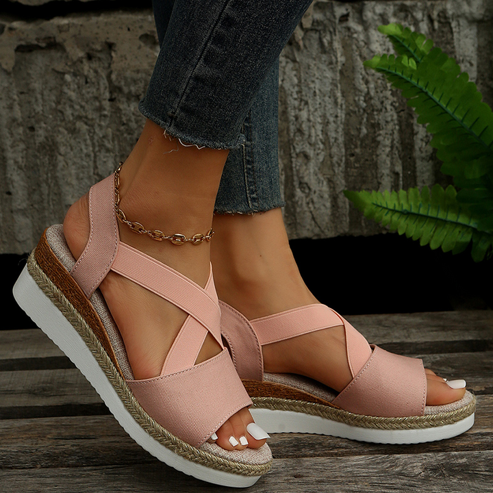 Layla – Sandales au Charme Naturel