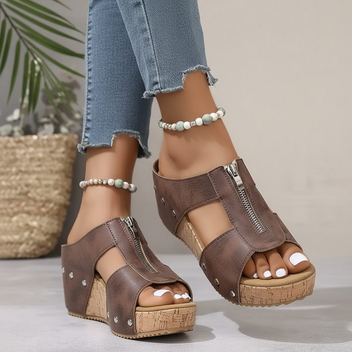 Gigi – Sandales Compensées Chics