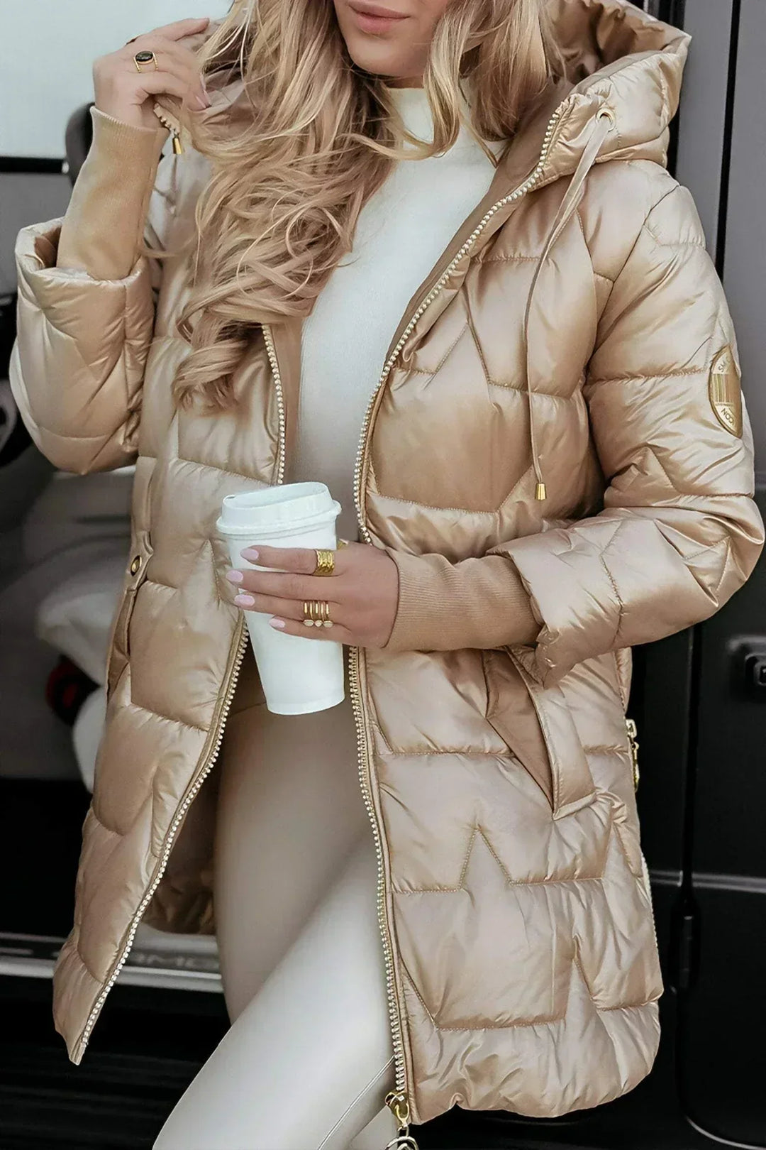 Zéphirine | Veste matelassée longue et chaude avec capuche enveloppante