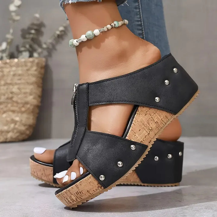 Gigi – Sandales Compensées Chics
