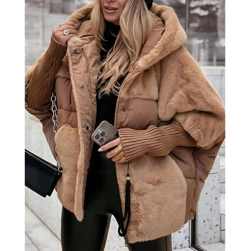 Amélie Marseille Maison | Veste puffer oversized pour femmes avec capuche en design patchwork