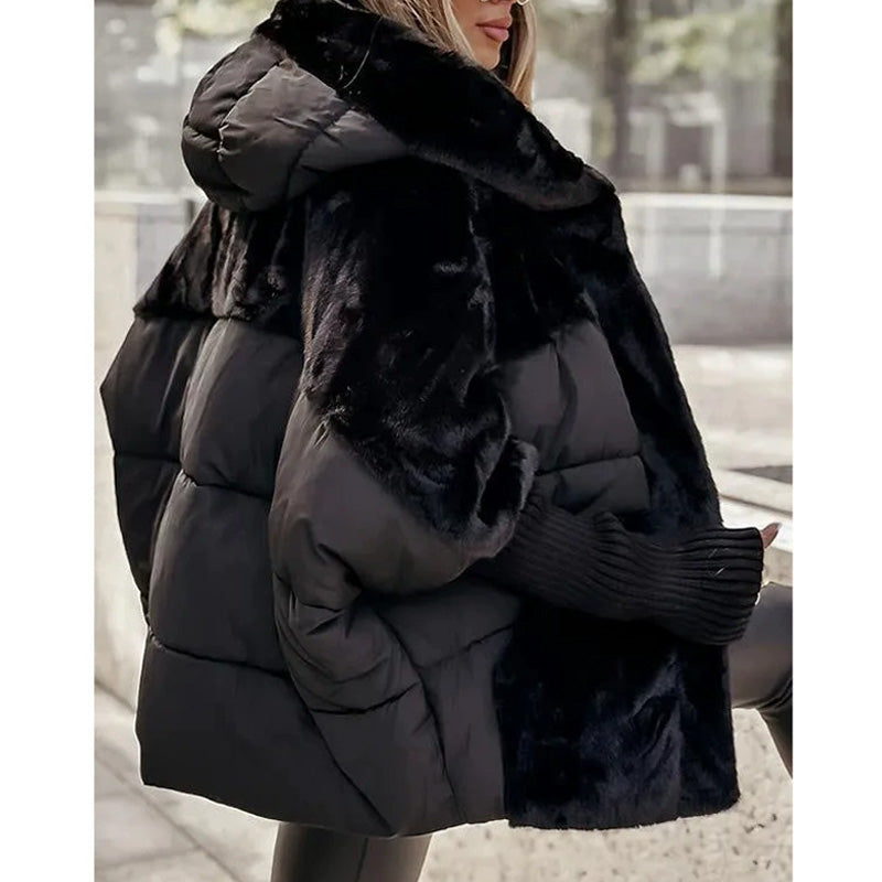 Amélie Marseille Maison | Veste puffer oversized pour femmes avec capuche en design patchwork