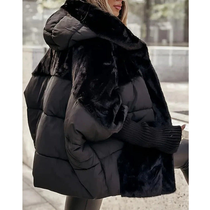 Amélie Marseille Maison | Veste puffer oversized pour femmes avec capuche en design patchwork